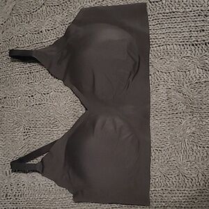 TRUE & CO v neck bra